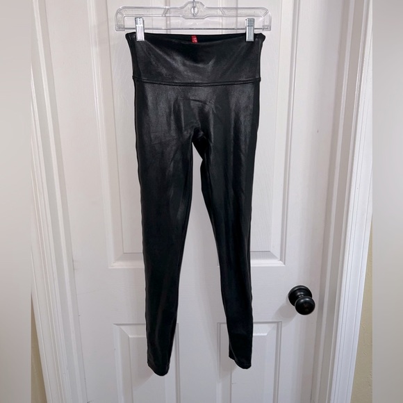 SPANX Faux Leather Leggings Size Small - Picture 4 of 10